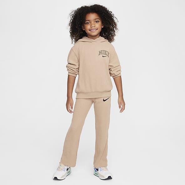 Little girl nike shop